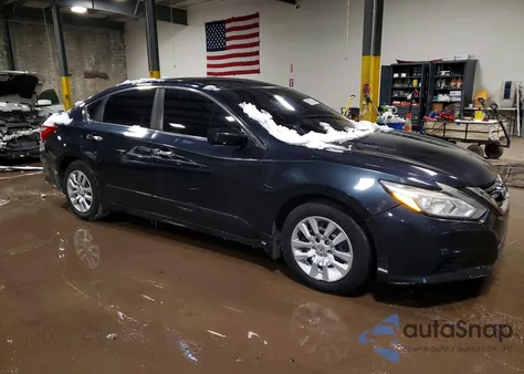 2017 Nissan Altima 2.5 z USA, uszkodzony, nr VIN 1N4AL3AP9HC185934